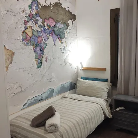 With Garden For 4 5 People *